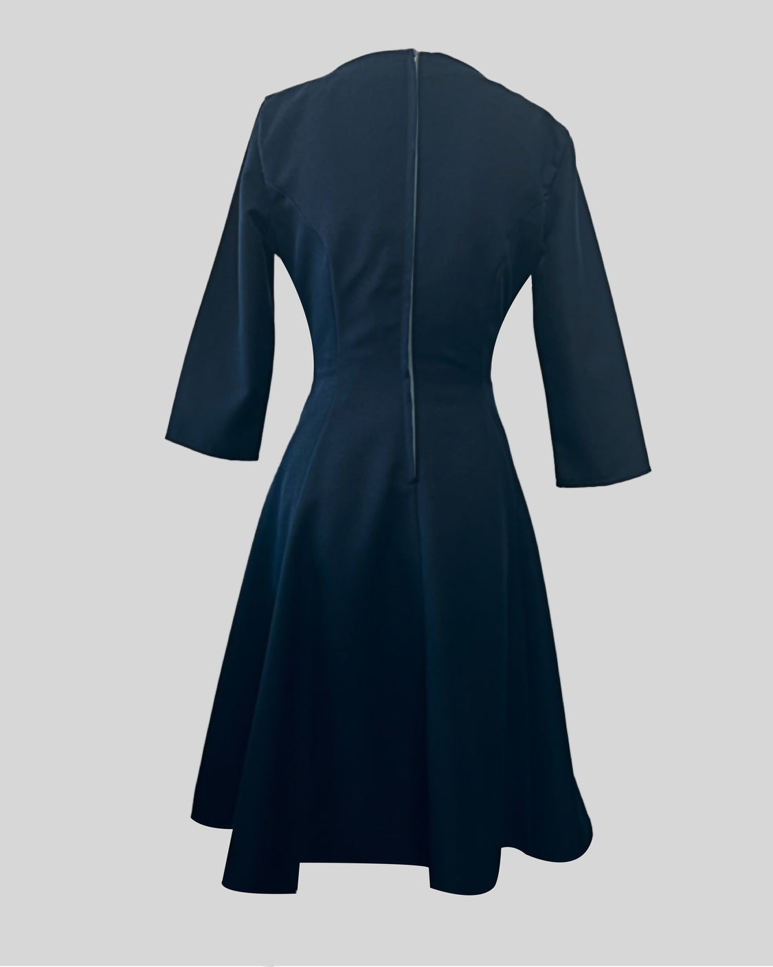 D005 - Long-sleeve A-line dress